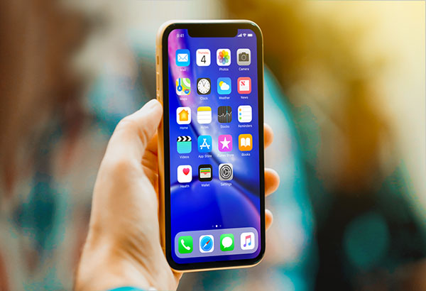 45 The Best iPhone XS / XR / XS Max Mockup PSD, Sketch, Ai, EPS & XD ...