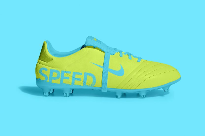 Free Soccer Cleat Shoes Mockup PSD | Designbolts