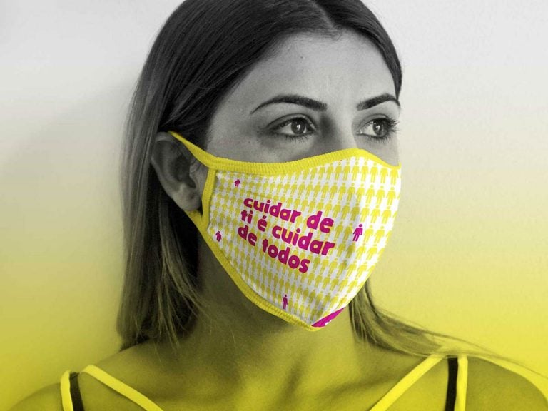 Download 20+ Free Coronavirus (Covid-19) Face Mask Mockup PSD Files ...