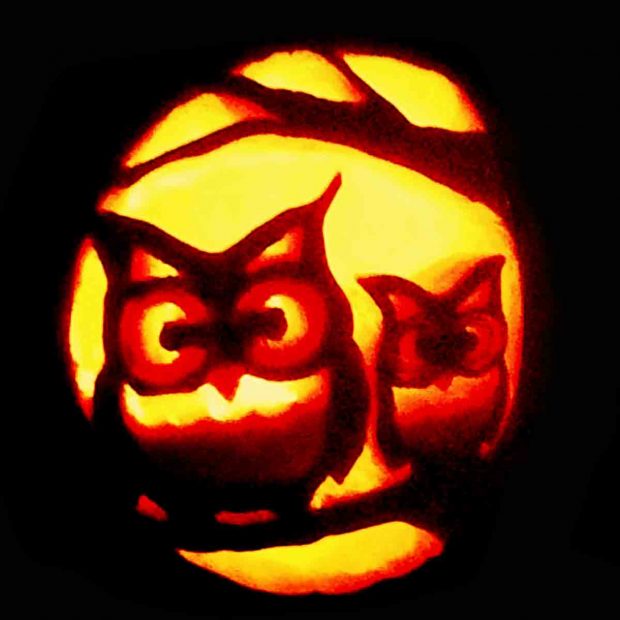 25 Cool, Creative & Scary Halloween Pumpkin Carving Ideas, Designs ...