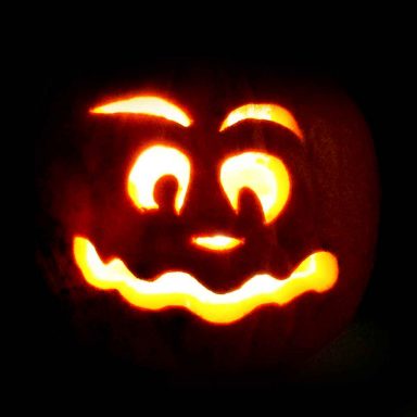 25+ Simple Yet Easy Pumpkin Carving Ideas 2020 for Kids | Designbolts