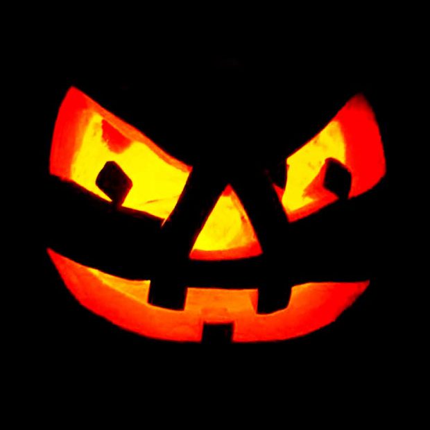 60 Scary Halloween Pumpkin Carving Ideas & Faces 2021 - Designbolts