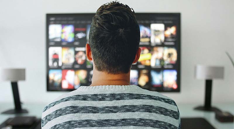 The-Risks-of-Streaming-TV-and-Movies-Illegally-(And-How-to-Avoid-Them)